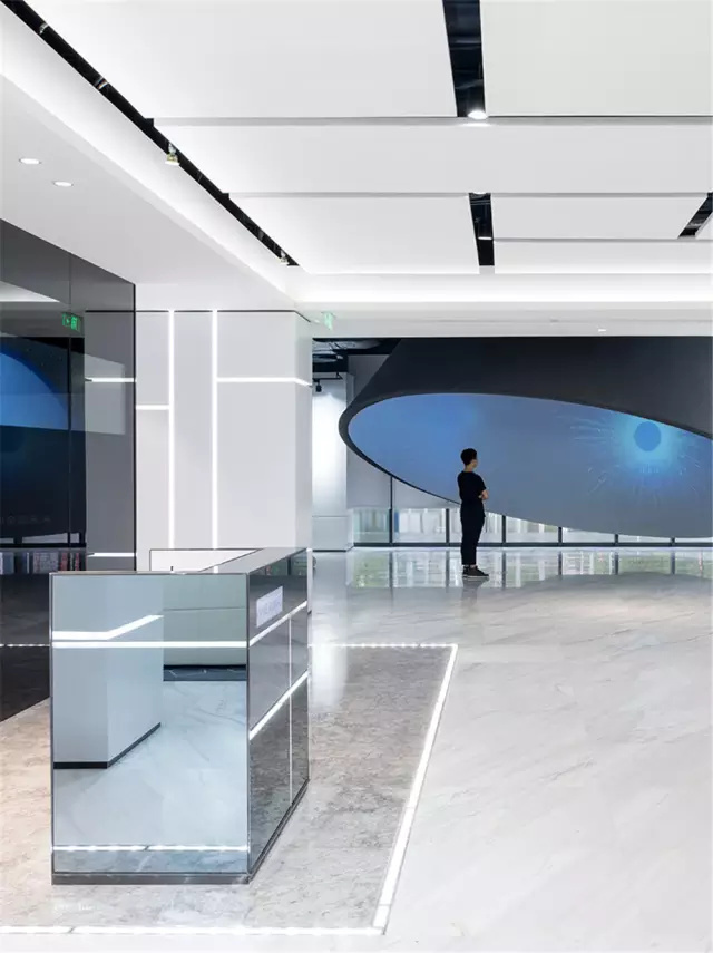 光影變幻·匠心精品 萬科御河硅谷企業公館，科技感與人文溫度的交融